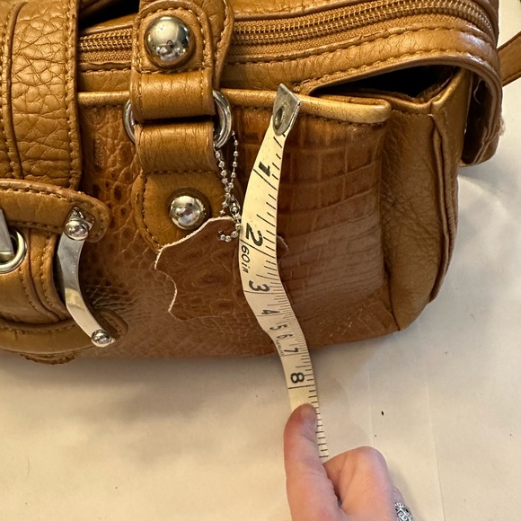 Madi Claire Satchel - Picture 14 of 16